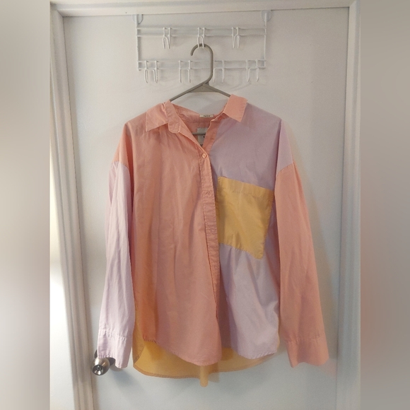 Abercrombie & Fitch Tops - Abercrombie & Fitch Pink Oversized Shirt